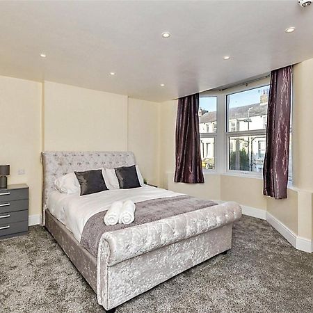 Beautiful Townhouse In Morecambe Exterior photo